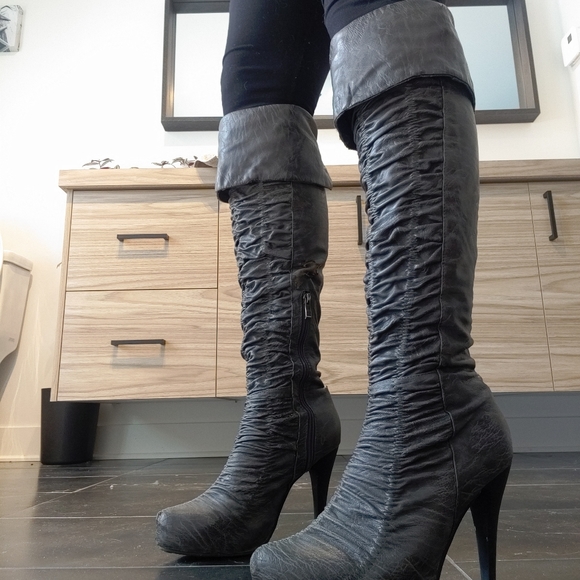 Bottes - Picture 1 of 3